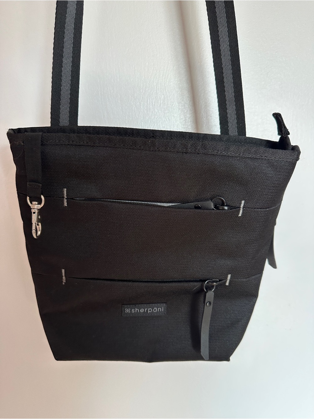 Sherpani Black Crossbody Bag